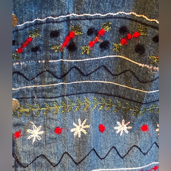 Embroidered Denim Shirt Jacket Shacket by Nectar Size Medium 12-14 - Picture 4 of 11